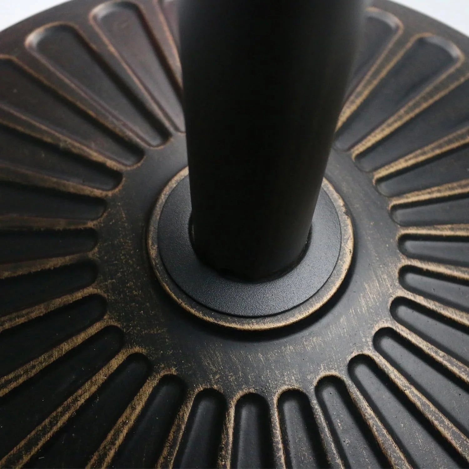 New Arrivals 18 30.2-lb Heavy Duty Round Patio Umbrella Base Antiqued Bronze